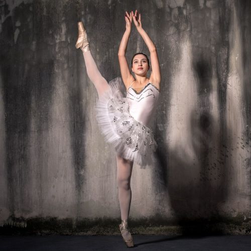 Χορεύτρια της σχολής μπαλέτου MS στη Λάρισα